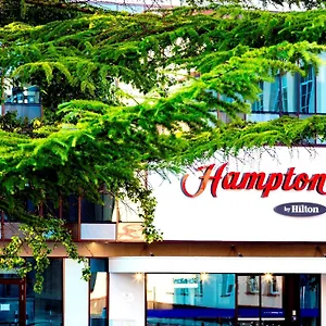 hampton-by-hilton-warsaw-city-centre.warsawhotelspoland.com/