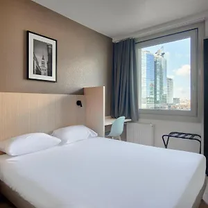 https://premiere-classe-varsovie-warszawa.warsawhotelspoland.com
